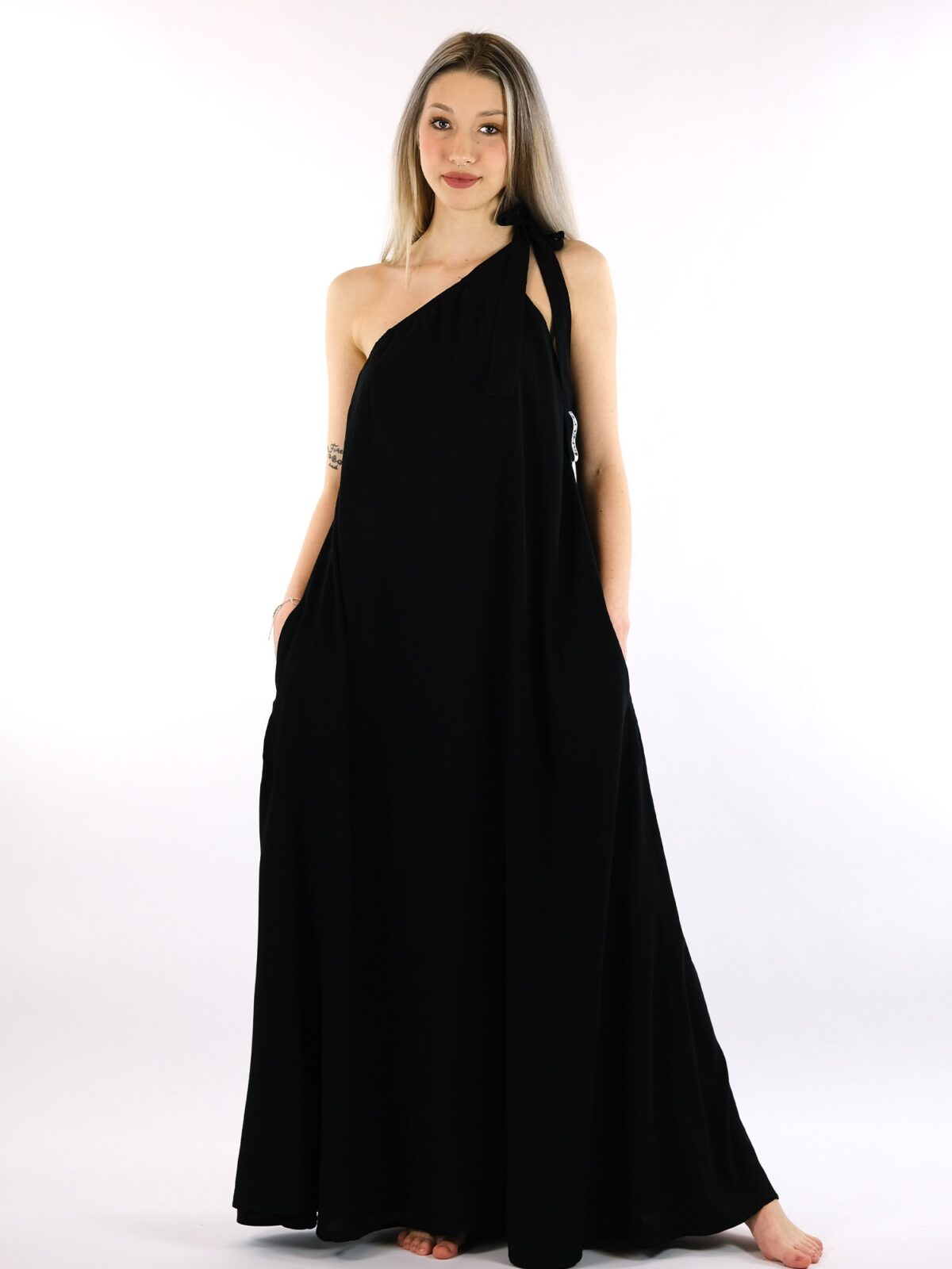 faceoff women maxi black a