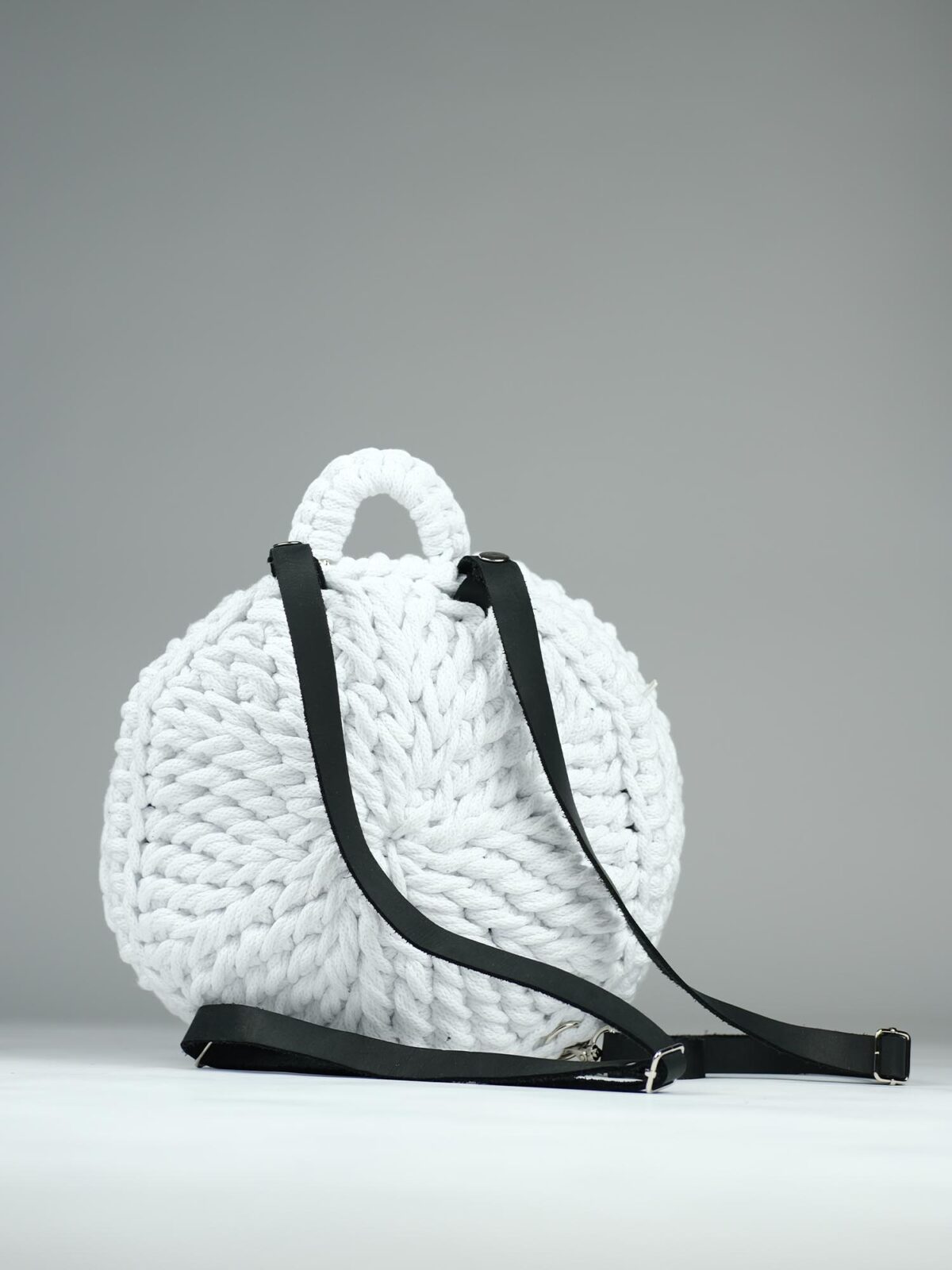 tornado bagpack white